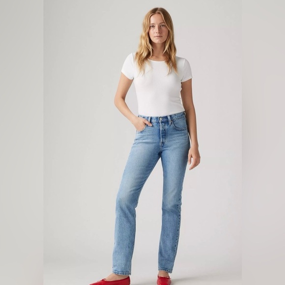 Levi's Denim - Levi’s 501 Ankle High Rise W28 L25 Relaxed Fit Women’s Medium Wash Denim